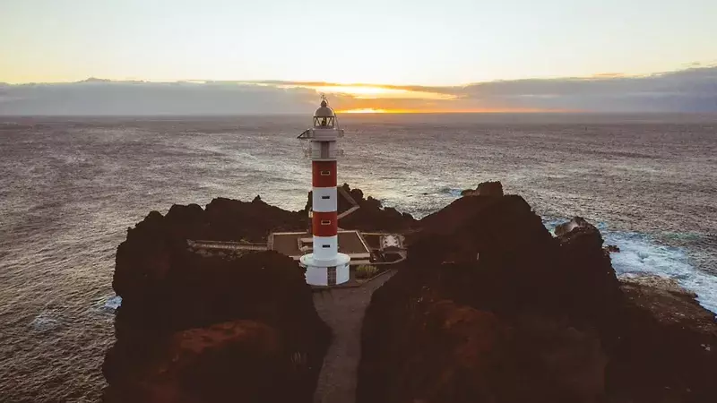 Punta-de-Teno-Lighthouse-0